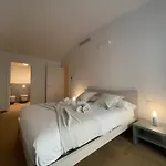 Maison Chic!